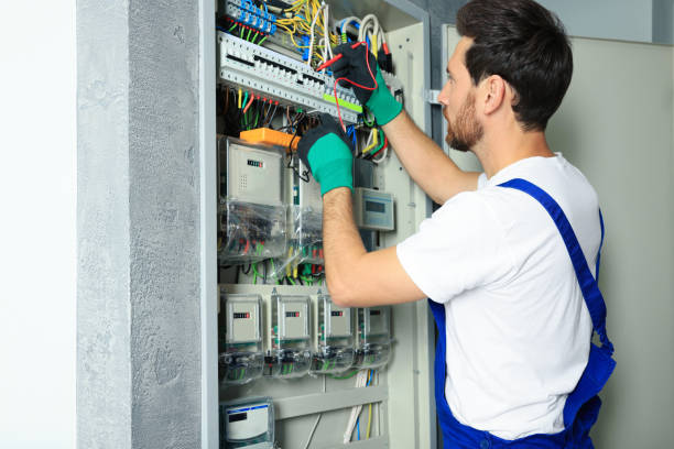 Best Electrical Outlet Repair  in Strafford, MO